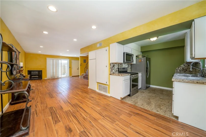14947 Dickens Street #3 photo 6