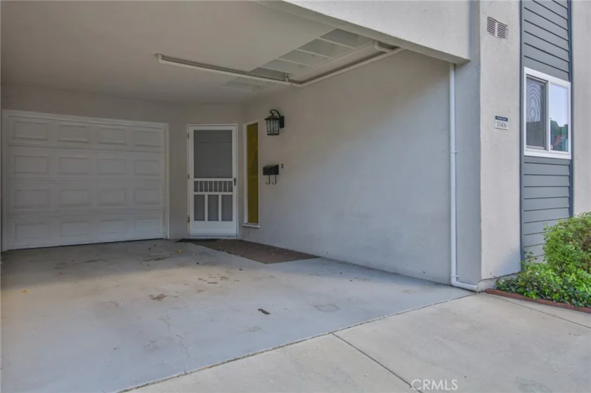 10406 Carlyle Court photo 3