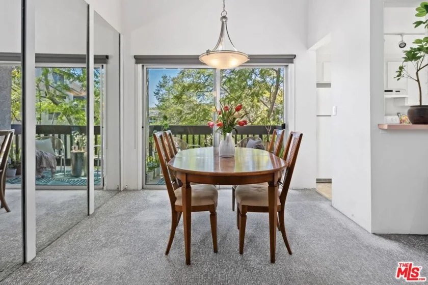 9312 Summertime Lane photo 2