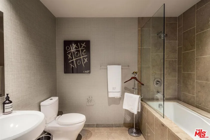 6250 Hollywood Boulevard #6K photo 7