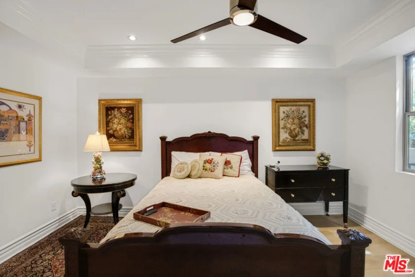 850 N Croft Avenue #103 photo 31