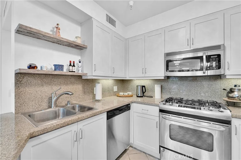 267 S San Pedro #218 photo 5