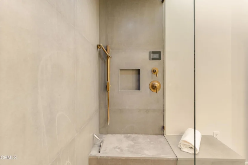 527 Molino Street #401 photo 44