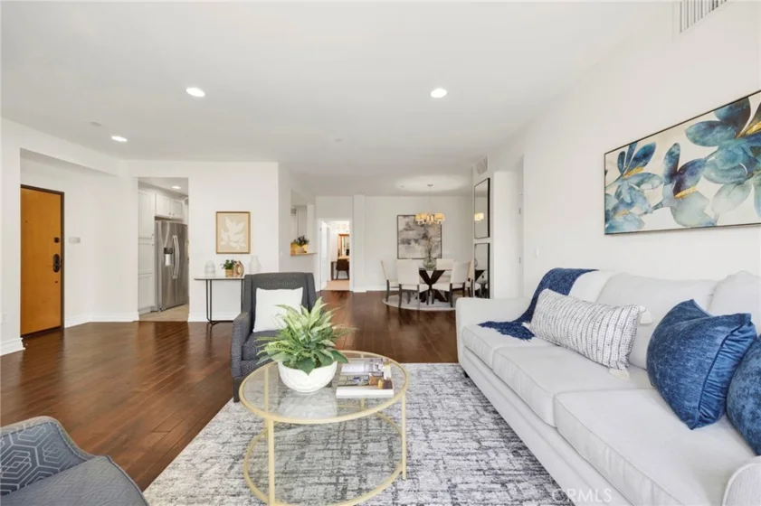 1726 S Bentley Avenue #403 photo 1