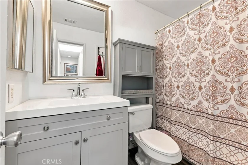 9625 Sylmar Avenue #23 photo 23