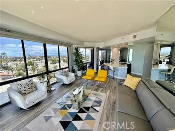1310 E Ocean #906 photo 14