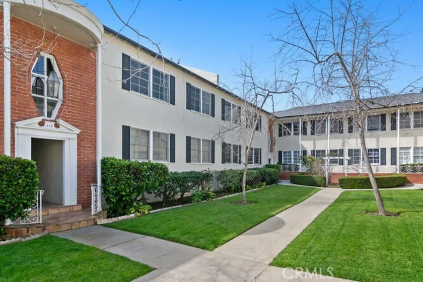 515 San Vicente #D photo 2