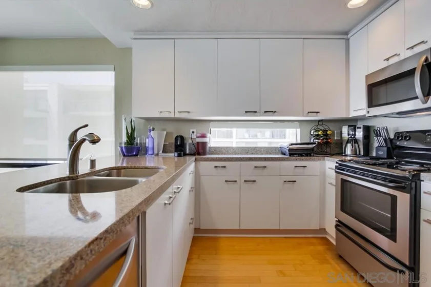 3888 Riviera Drive #301 photo 4