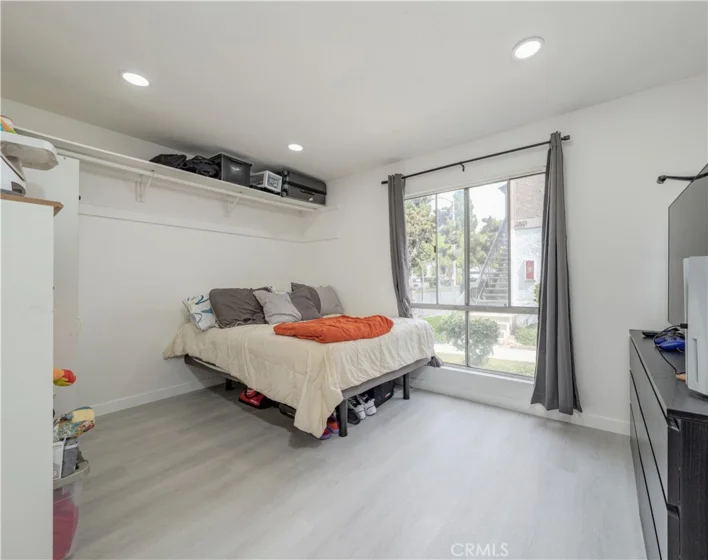 2803 S Fairview #C photo 14