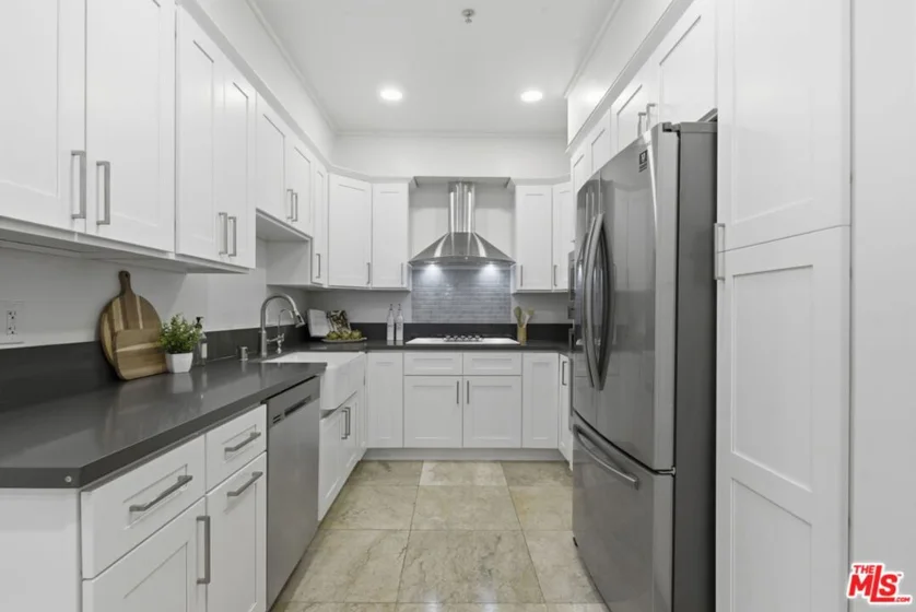 120 S Crescent Drive #104 photo 11