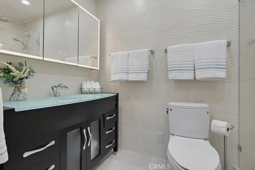 363 Newport Avenue #302 photo 28