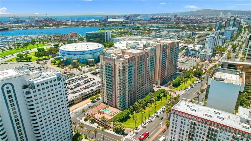 488 E Ocean #708 photo 11