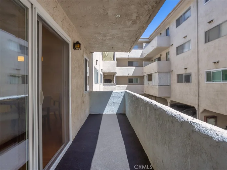 5412 Lindley Avenue #108 photo 27