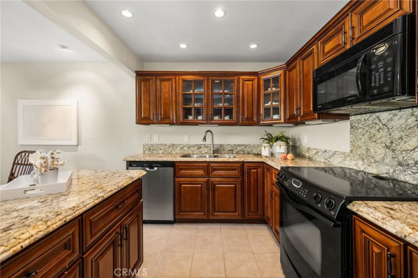 12632 Romaine Way photo 19