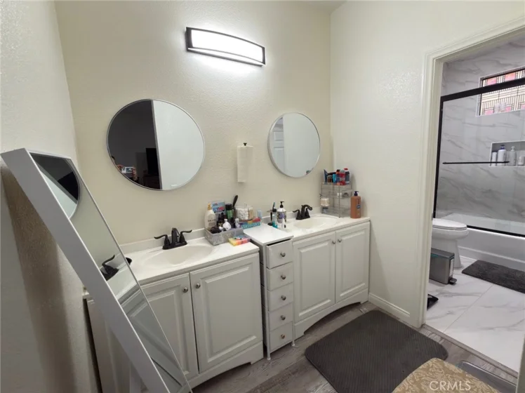 13214 Moorpark #108 photo 11
