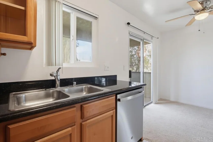 509 Calle Montecito #42 photo 12
