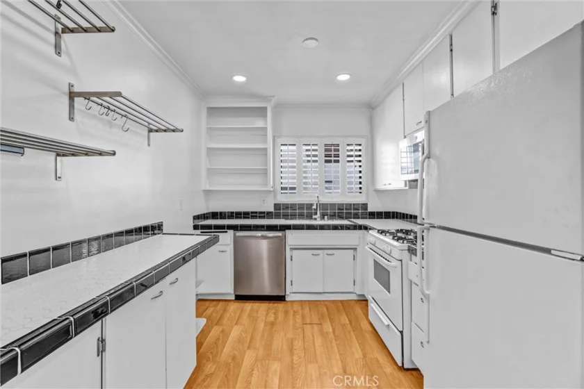 1840 Camden #202 photo 22