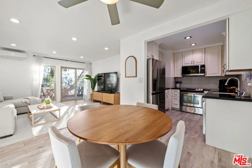 5651 Windsor Way #101 photo 1