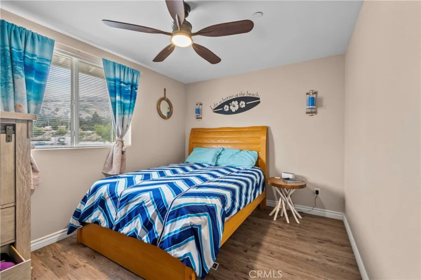 14552 Foothill photo 22