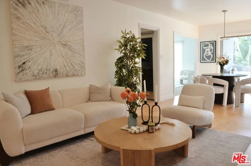 1328 Havenhurst Drive #202 photo 1