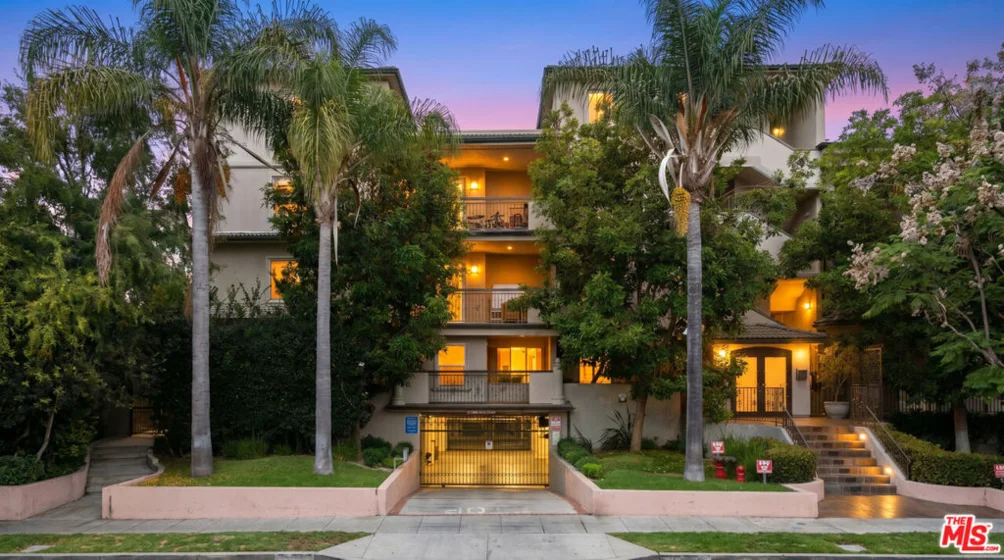 8121 Norton Avenue #201 photo 1