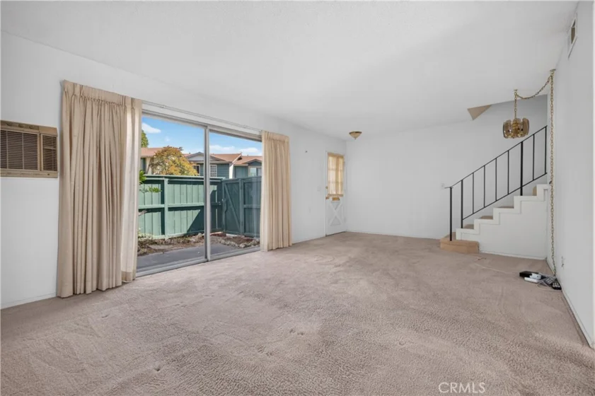 8170 Glengarry photo 9