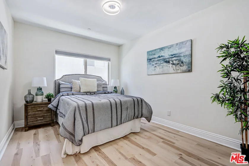 1520 S Shenandoah Street #304 photo 11