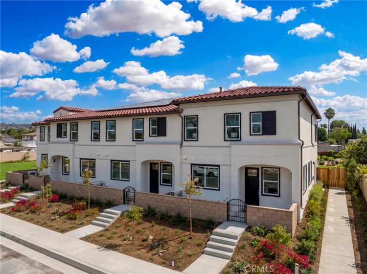 248 W Citrus Row photo 1