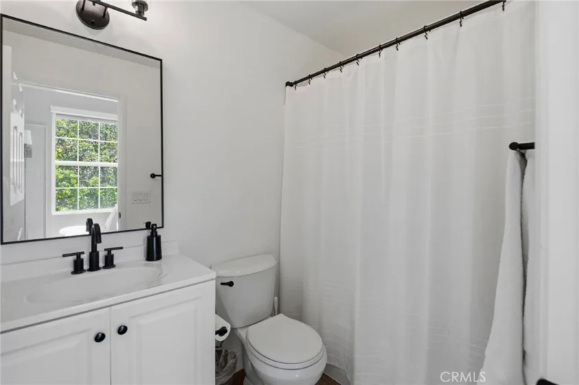 2 Corbin Street photo 16