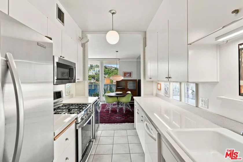4411 Los Feliz Boulevard #1104 photo 20