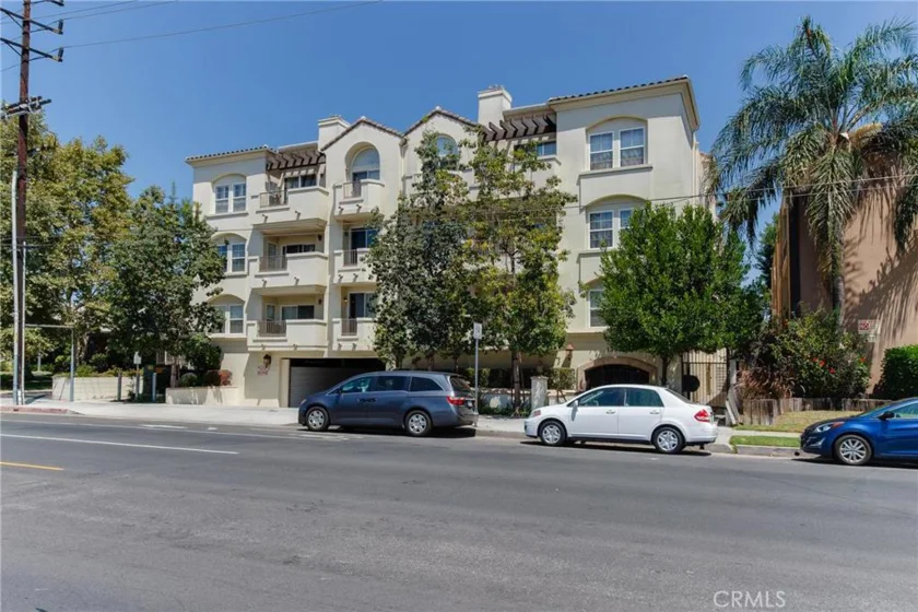 13935 Burbank Boulevard #101 photo 1