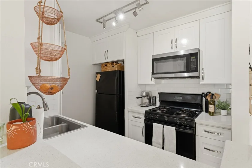 18620 Hatteras Street #157 photo 8