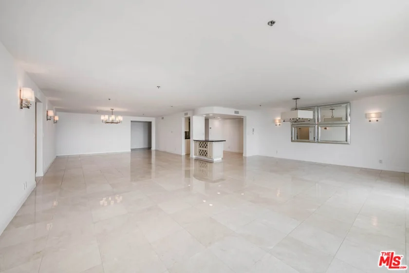 10660 Wilshire Boulevard #701 photo 22