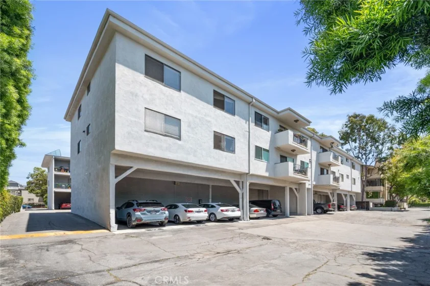 972 E California #307 photo 24