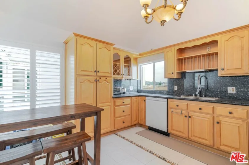 1121 E Wilson Avenue #12 photo 9