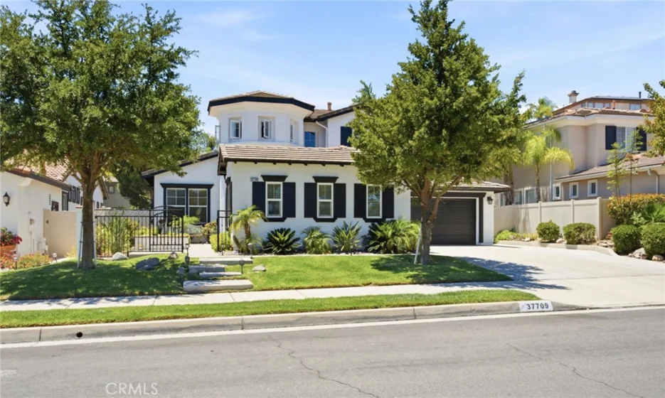 37709 Oxford Drive photo 1