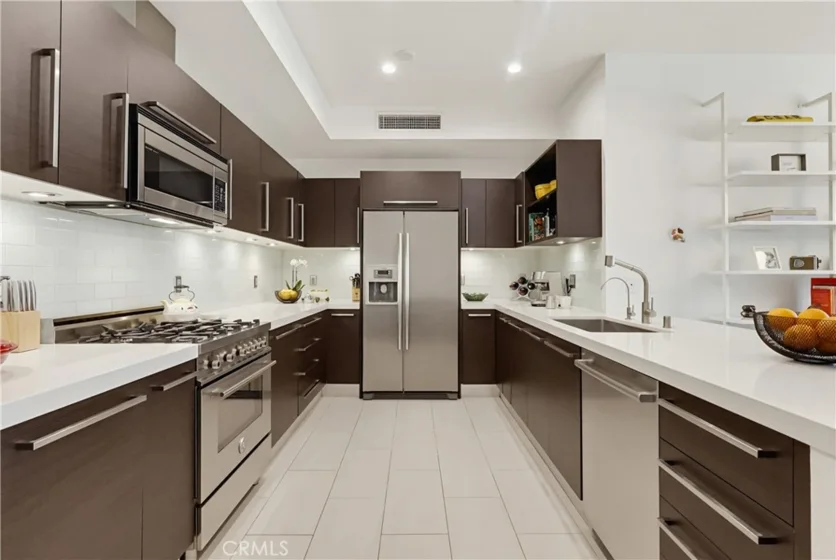 855 N Croft Avenue #302 photo 5