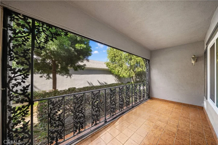 1611 S Pomona #D13 photo 17