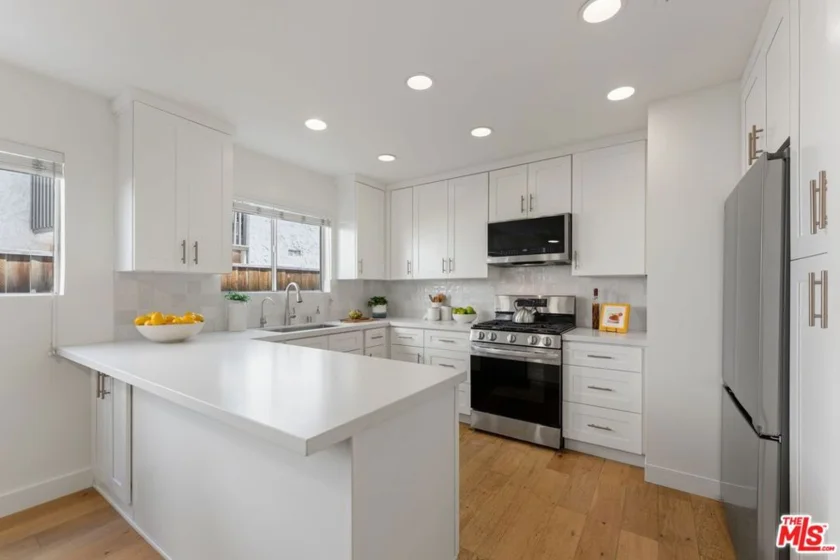 446 San Vicente Boulevard #106 photo 8