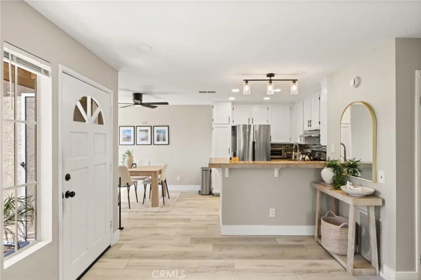 21256 Camelia photo 10