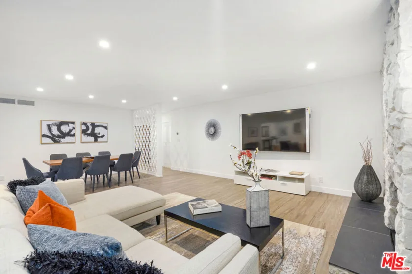 419 N Oakhurst Drive #101 photo 12