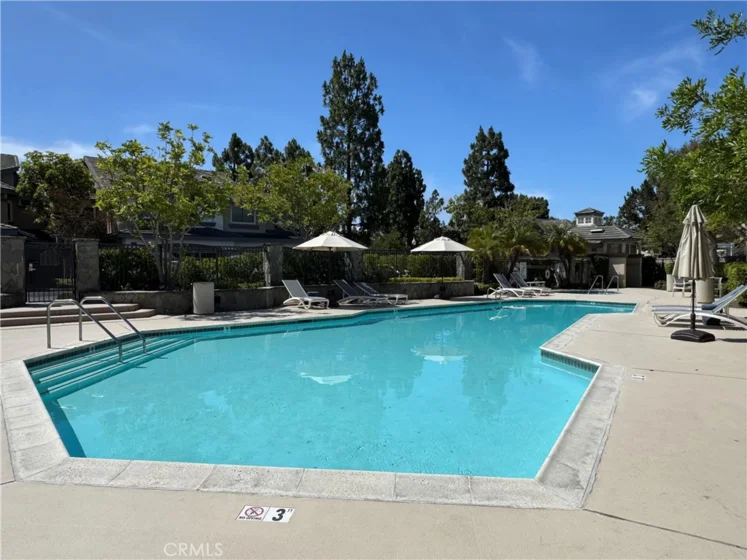 102 Stoney Pointe photo 21