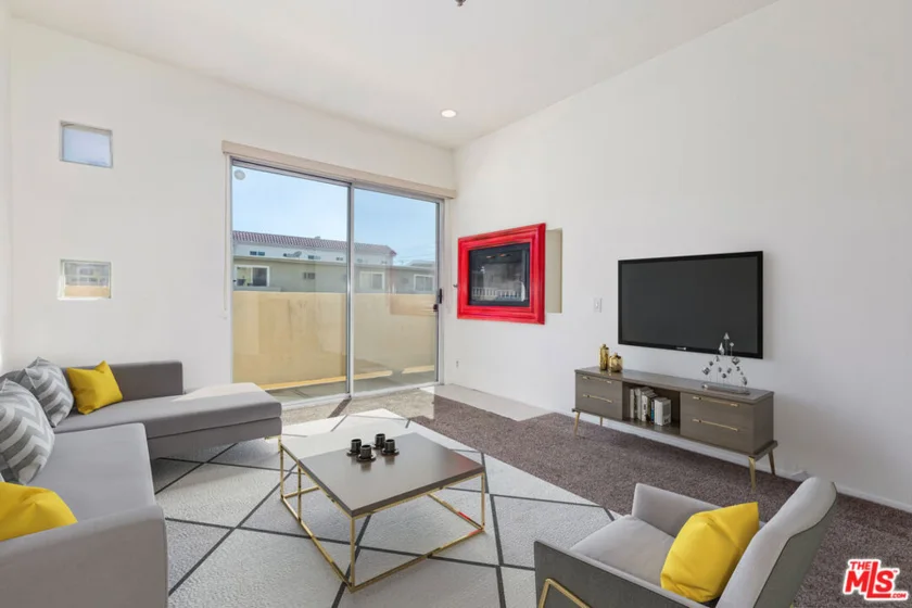 5350 Sepulveda Boulevard #13 photo 1