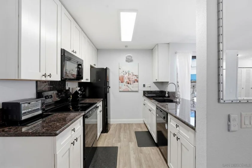 8324 Regents Road #1M photo 5