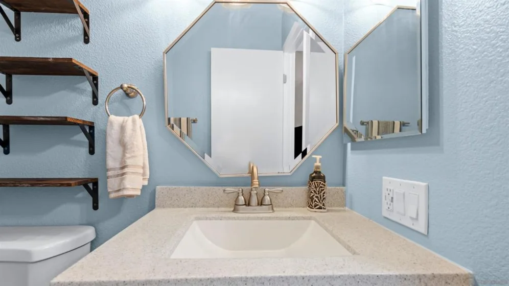 422 Devonshire Gln photo 23