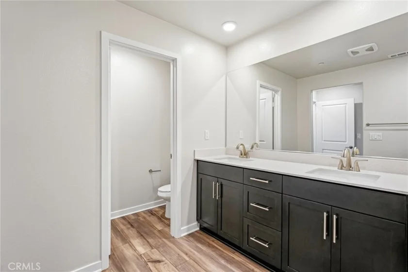 9524 Hannah Way photo 26