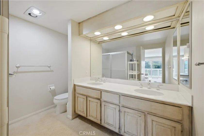 22 Montego Court photo 37