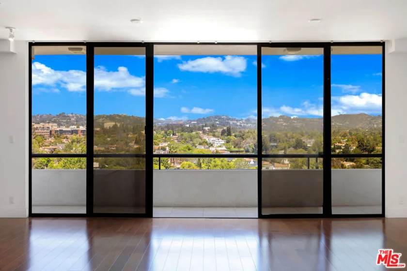 10660 Wilshire Boulevard #1505 photo 1