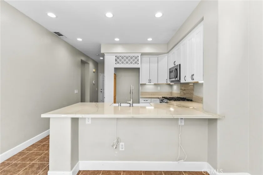 28403 Ravenna photo 18