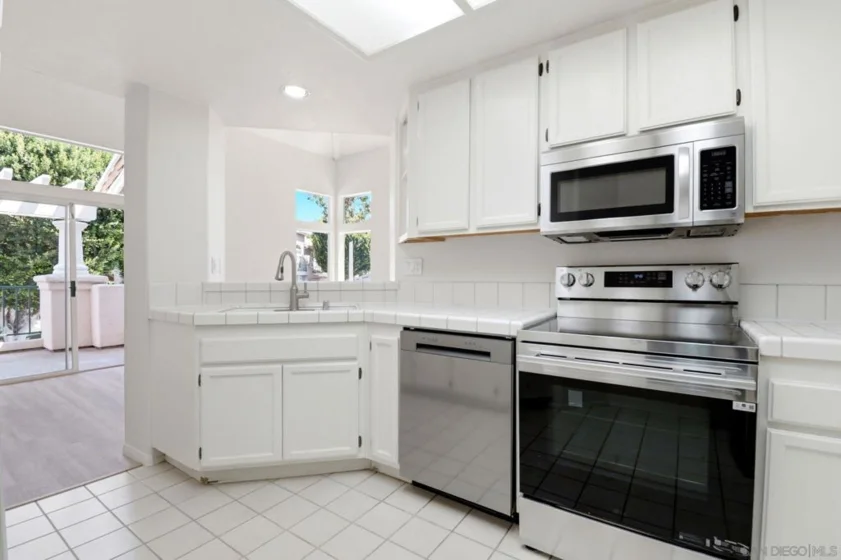 7225 Calabria Court #92 photo 15